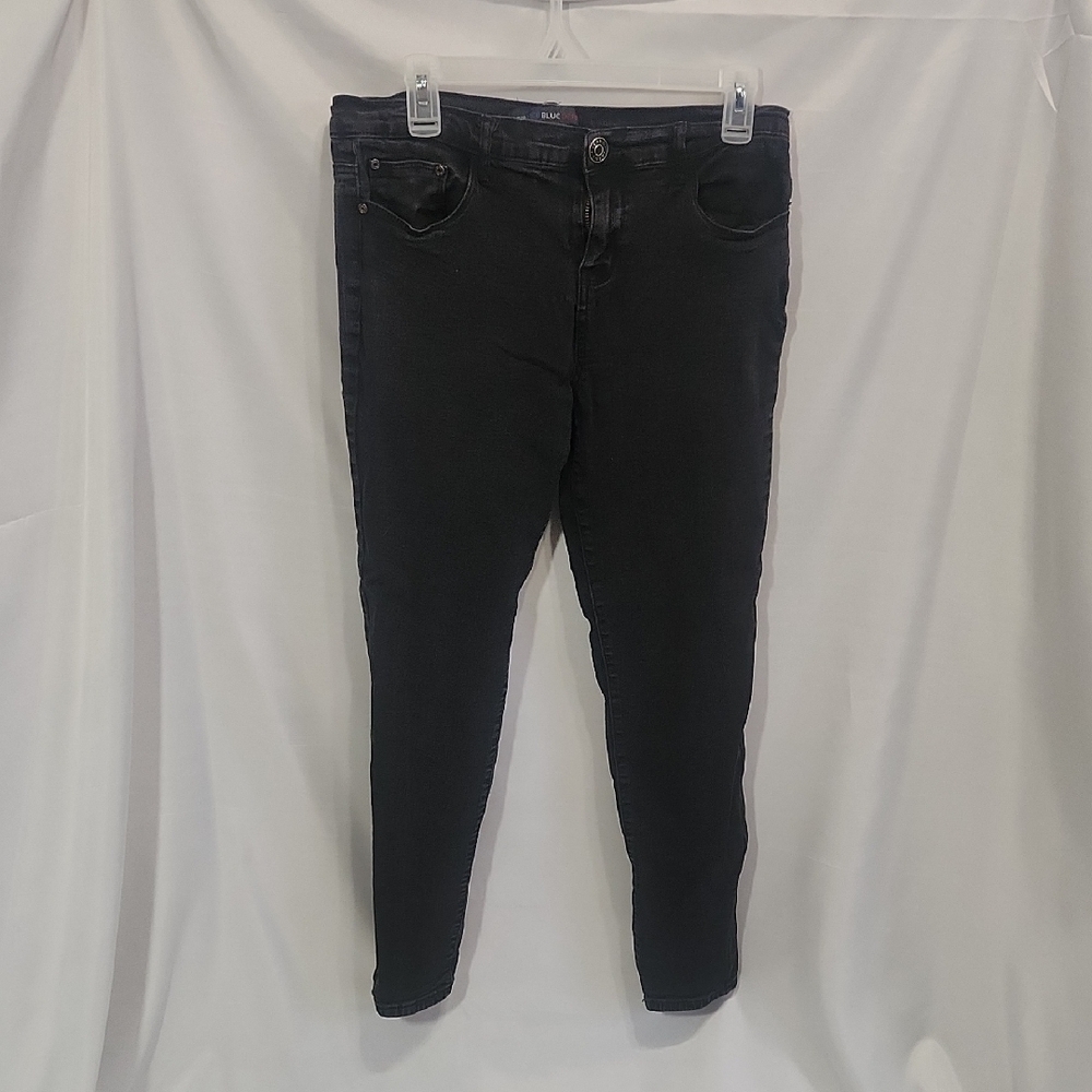 Classic Black Skinny Jeans for Women